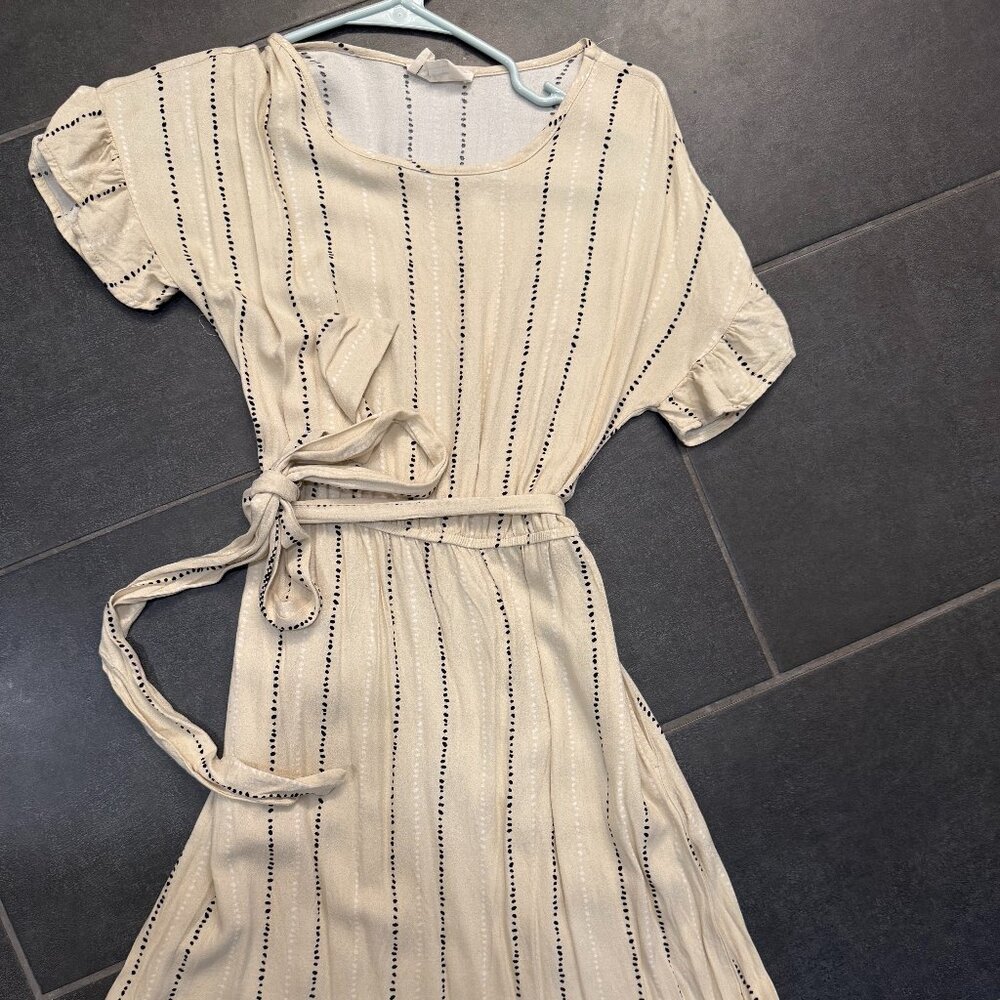 Local (Betsy's Boutique Shop) casual dress with tie waste - neutral with stripes